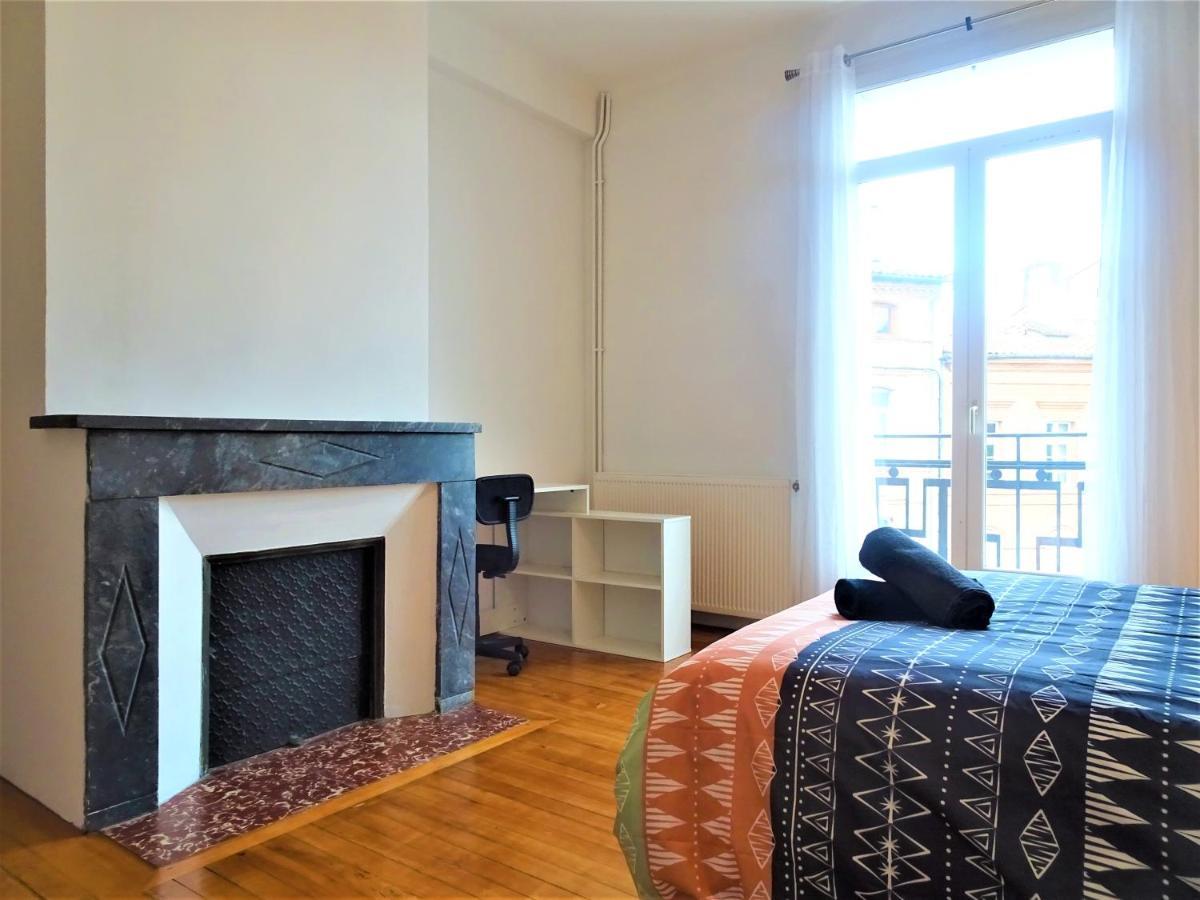 Chambre Privee Et Spacieuse Au Sein D'Un Logement Partage - Central, Quartier Villebourbon - 3 Chambres Doubles - 2 Balcons - Places De Stationnements Gratuites - 5 Min A Pied Gare Et Hypercentre Montauban Extérieur photo