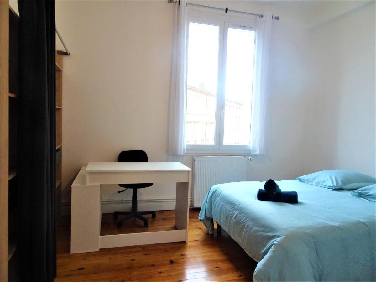 Chambre Privee Et Spacieuse Au Sein D'Un Logement Partage - Central, Quartier Villebourbon - 3 Chambres Doubles - 2 Balcons - Places De Stationnements Gratuites - 5 Min A Pied Gare Et Hypercentre Montauban Extérieur photo