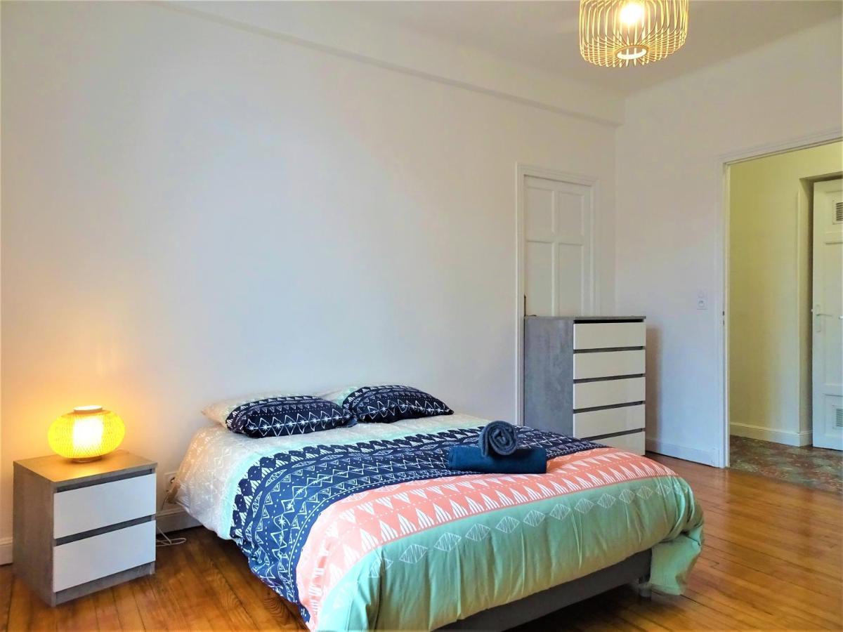 Chambre Privee Et Spacieuse Au Sein D'Un Logement Partage - Central, Quartier Villebourbon - 3 Chambres Doubles - 2 Balcons - Places De Stationnements Gratuites - 5 Min A Pied Gare Et Hypercentre Montauban Extérieur photo