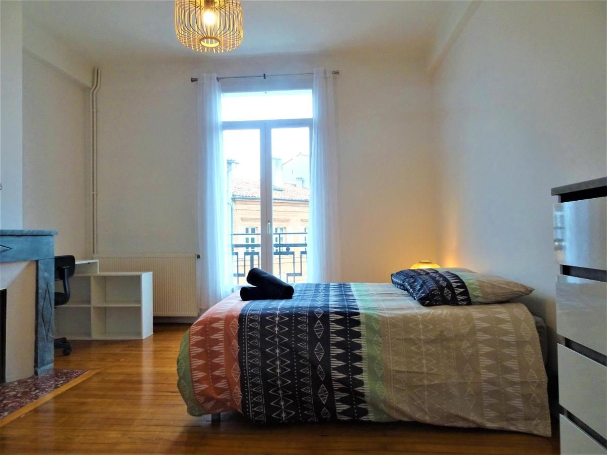Chambre Privee Et Spacieuse Au Sein D'Un Logement Partage - Central, Quartier Villebourbon - 3 Chambres Doubles - 2 Balcons - Places De Stationnements Gratuites - 5 Min A Pied Gare Et Hypercentre Montauban Extérieur photo