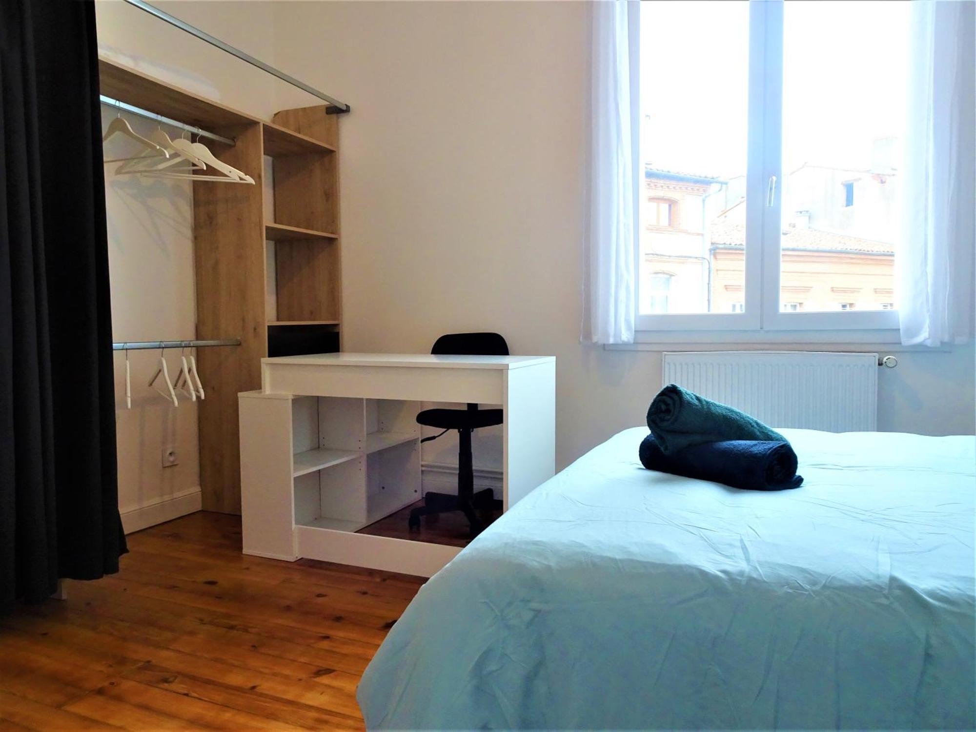 Chambre Privee Et Spacieuse Au Sein D'Un Logement Partage - Central, Quartier Villebourbon - 3 Chambres Doubles - 2 Balcons - Places De Stationnements Gratuites - 5 Min A Pied Gare Et Hypercentre Montauban Extérieur photo